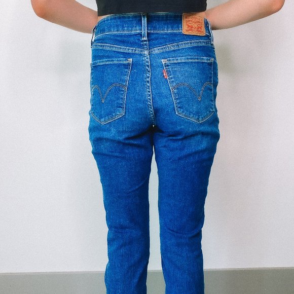 LEVIS Classic Mid Rise Skinny Jean - Picture 7 of 11